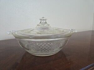 Pyrex Fern And Trellis Lidded Casserole Dish Vintage 1930s Pyrex 095-696-B -C